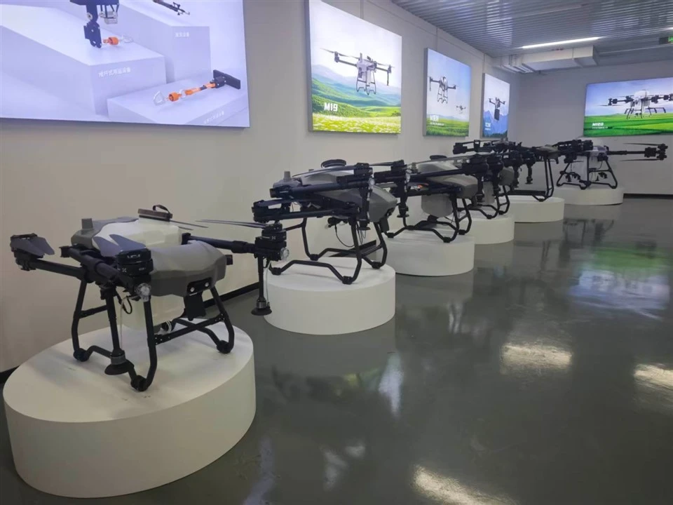 Safe Wall‑cleaning Drone Instead Of Hanging Basket suppliers